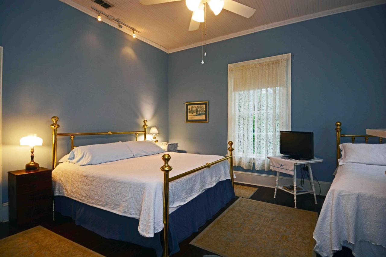 1872 Denham Inn Monticello Esterno foto