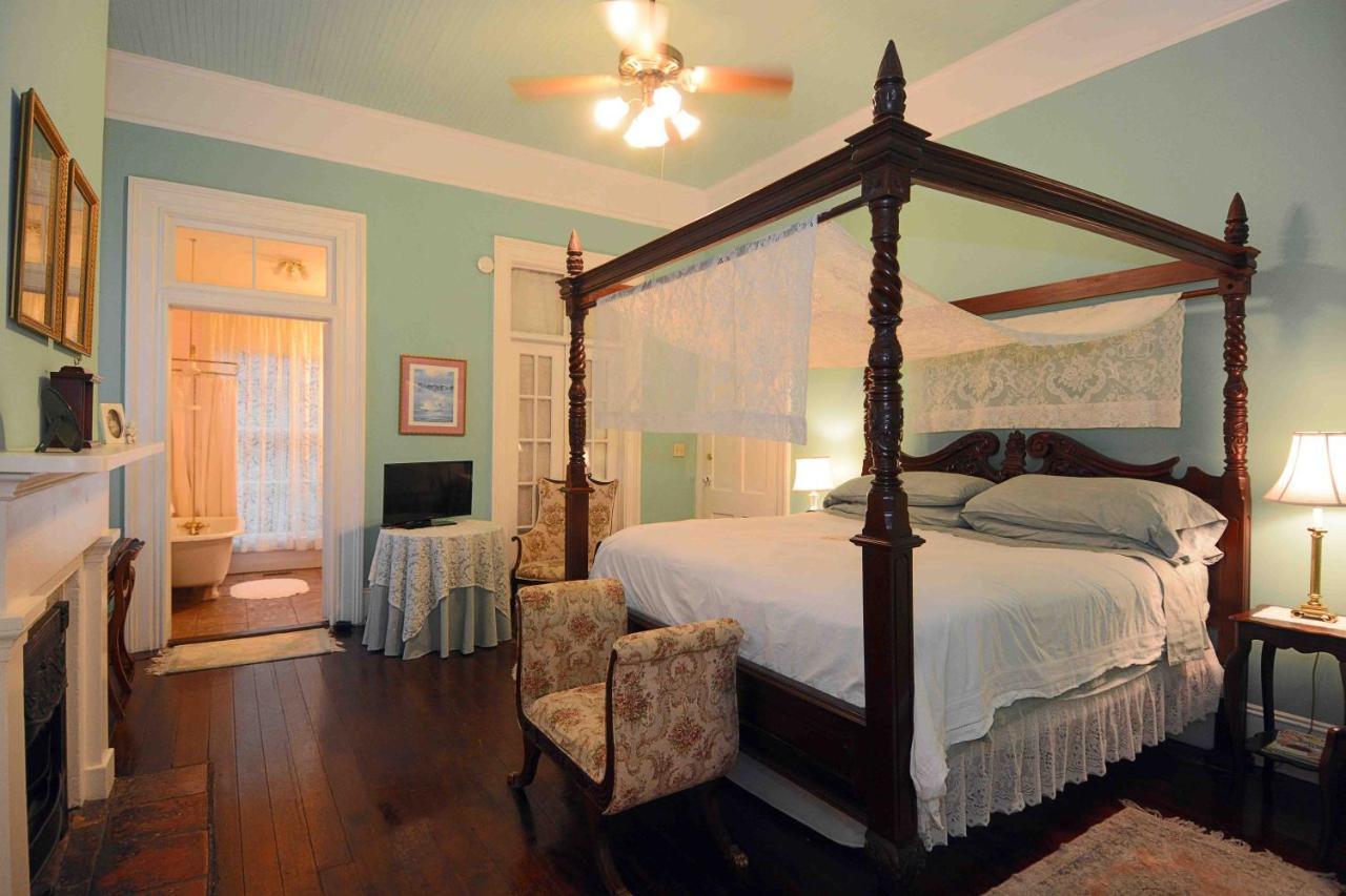 1872 Denham Inn Monticello Esterno foto